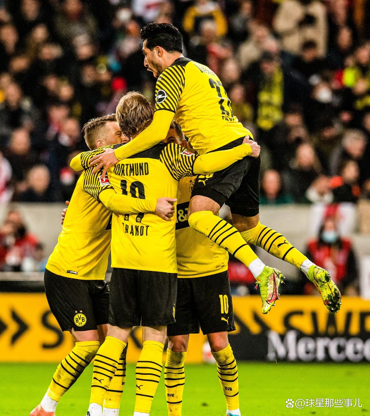 关于斯图加特球员因伤宣布休战，教练组调整战术的信息