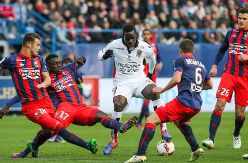 包含河床战术调整，关键球员或将首发出战的词条