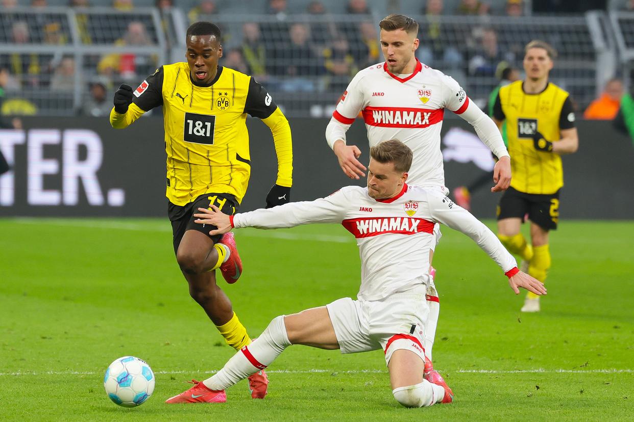 关于斯图加特客场挑战多特蒙德，冲刺联赛前列的信息