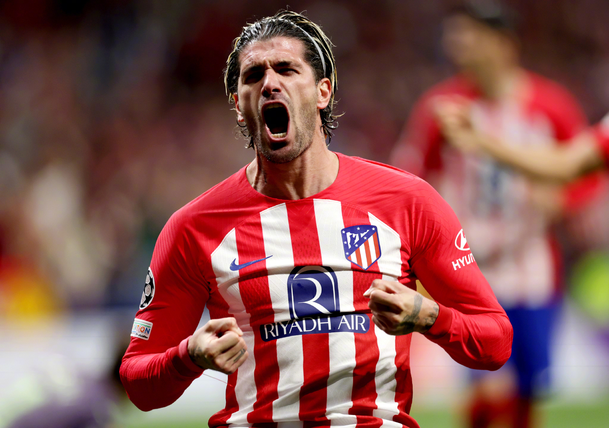 关于罗马欧冠后防漏洞频现，需提高战术调整的信息