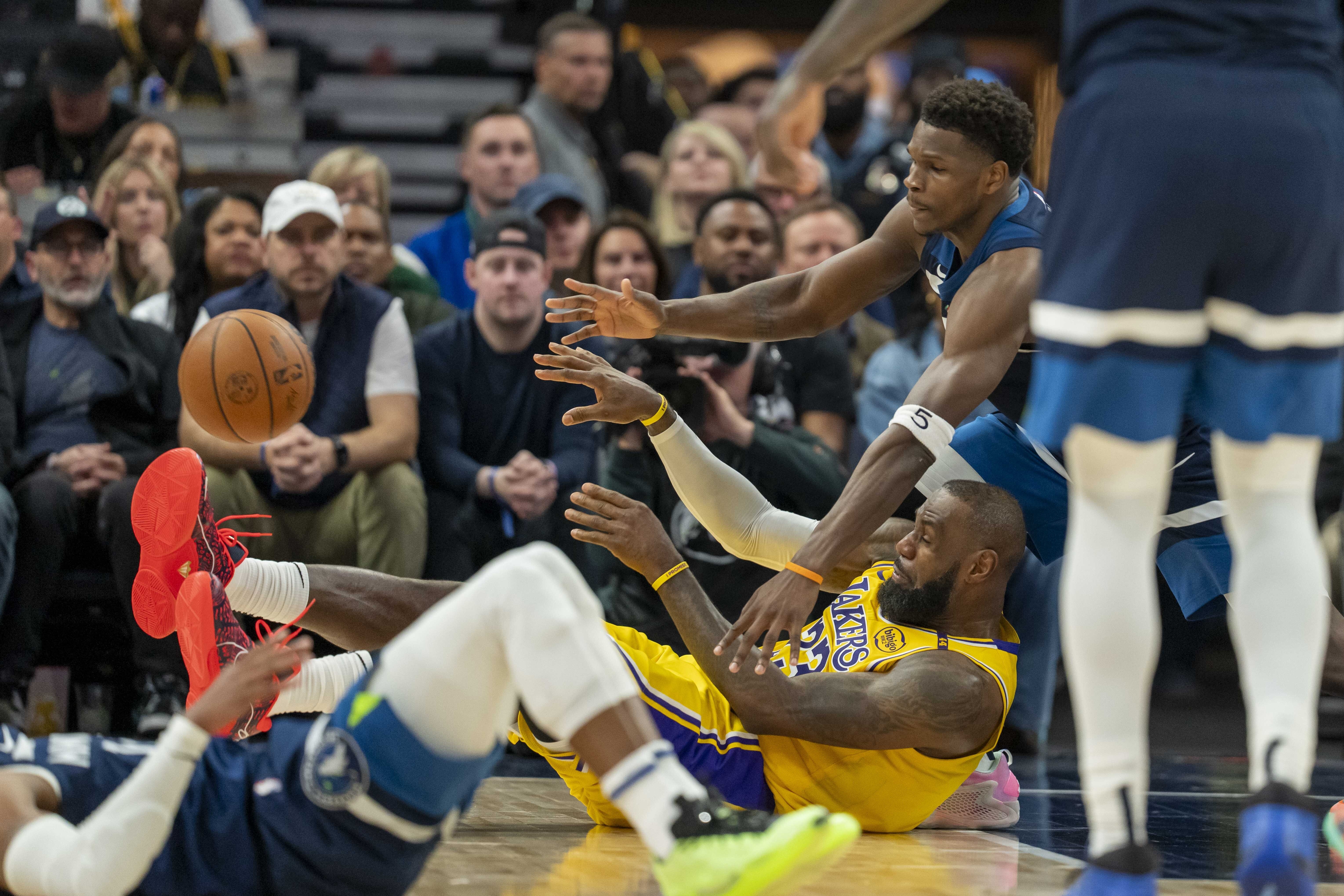 步行者再胜森林狼，开拓者主场击败篮网