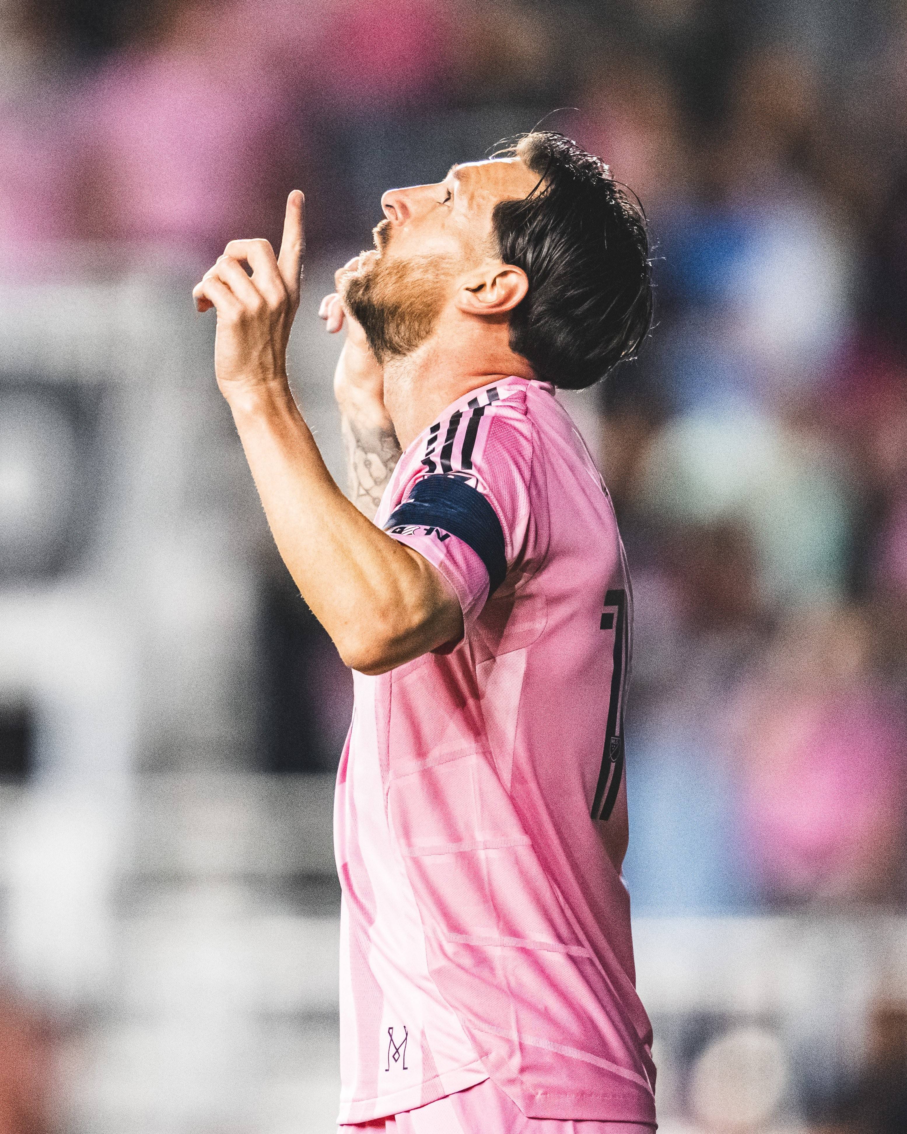 梅西助攻破门，带领球队获胜