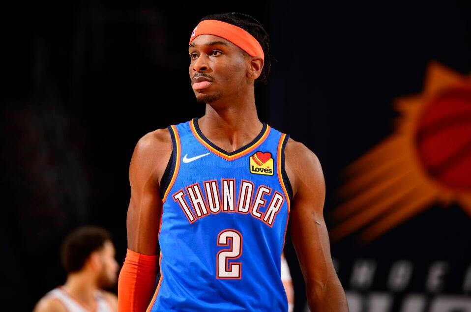 包含烟台篮球队取得胜利，向冠军发起冲击的词条