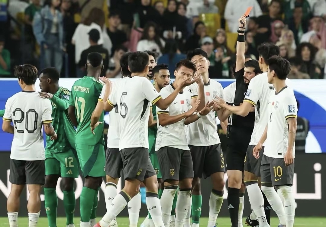 亚洲球队精彩对决，焦点比赛回顾