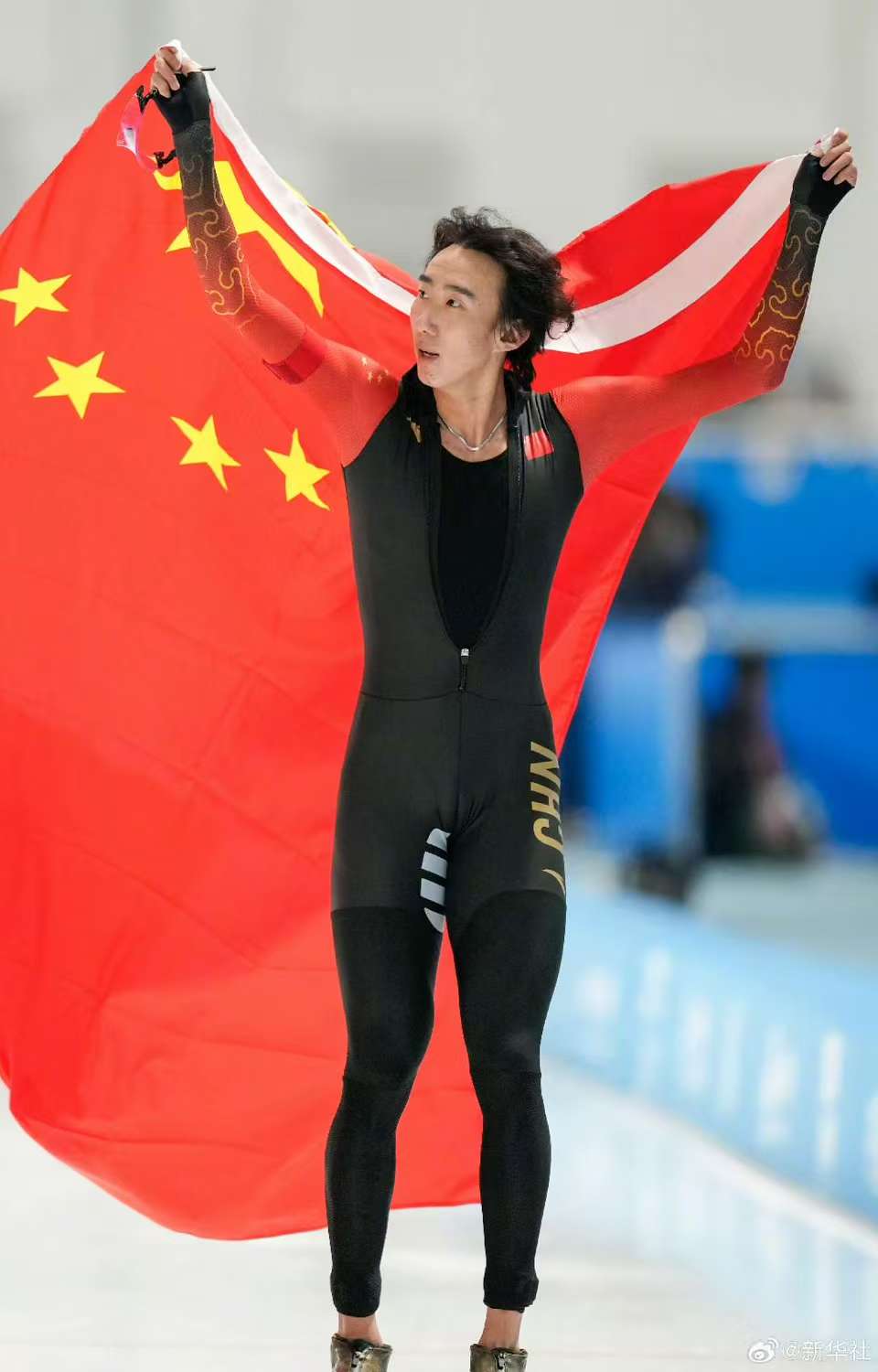 运动员气贯长虹，决胜一役势不可挡