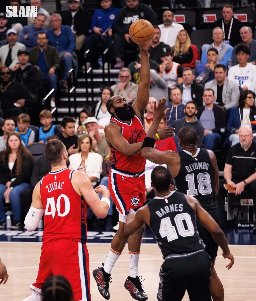 鹈鹕逼平开拓者,戈兰救场绝杀勇夫的简单介绍 鹈鹕逼平开拓者,戈兰救场绝杀勇夫的简单介绍