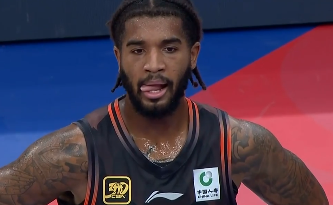 山东男篮质疑裁判，接连遭遇连败