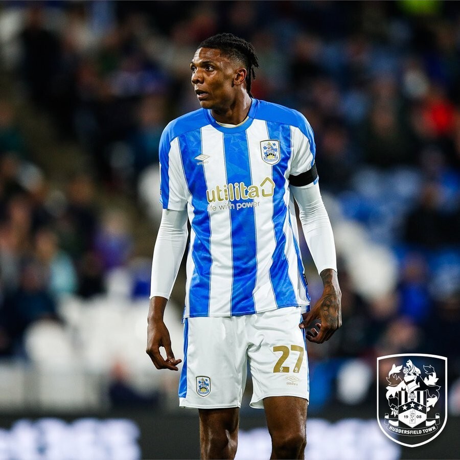 哈德斯菲尔德以防守为主，稳守联赛的简单介绍