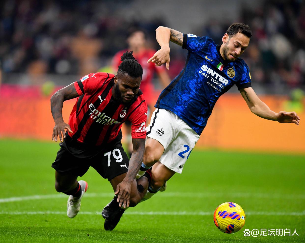 AC米兰客场惨遭逆转，欧冠席位岌岌可危