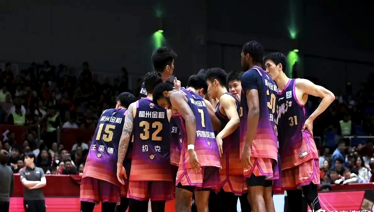 浙江男篮再遭溃败！球队面临严峻考验的简单介绍