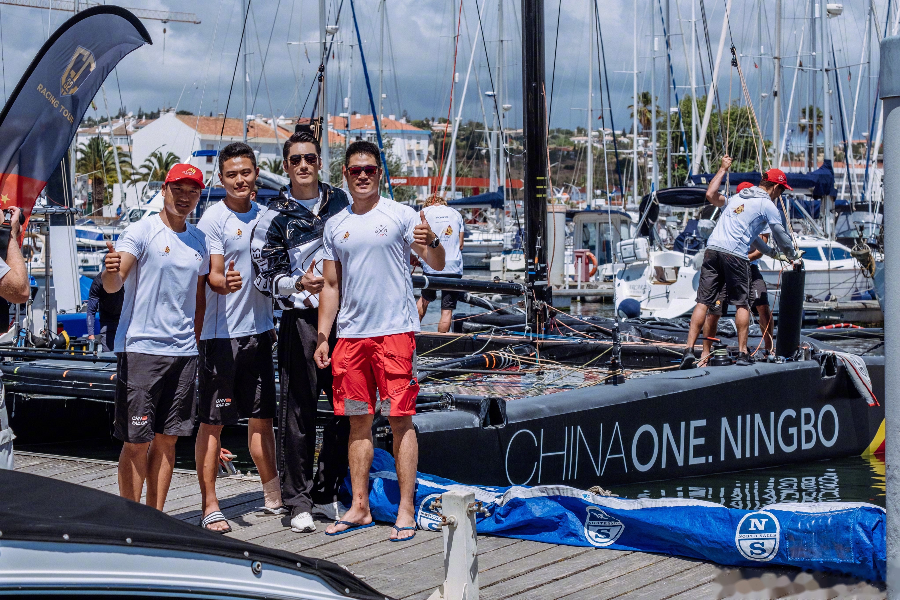 包含葡萄牙帆船选手领先十分之一的词条