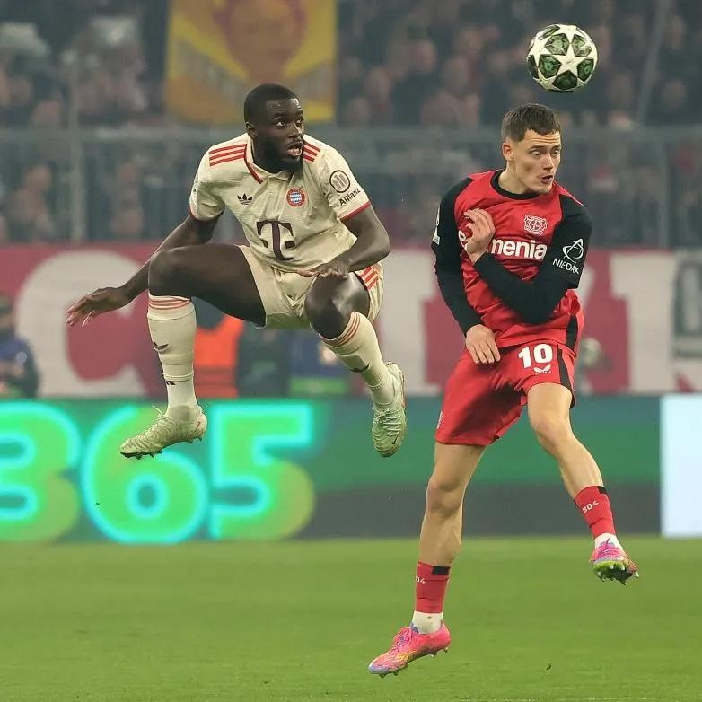 包含巴塞罗那被对手逼平，保持领先优势的词条