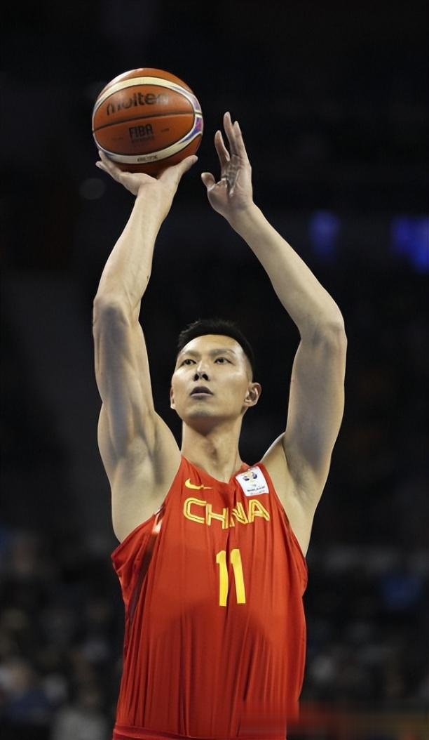 包含易建联迎职业生涯新里程碑：CBA生涯总得分突破1万，创历史记录的词条