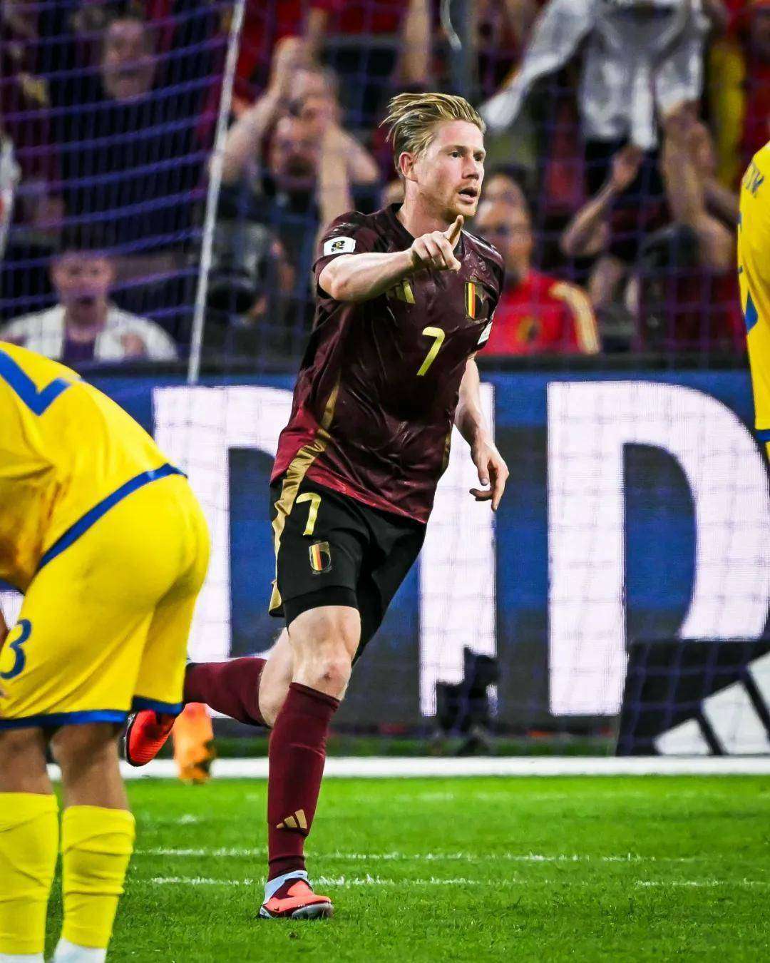 德国队锋线进攻火力强劲，刷新连胜纪录的简单介绍