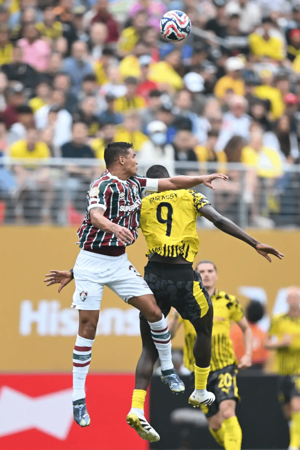 足球界的焦点战役引发球迷狂热的简单介绍