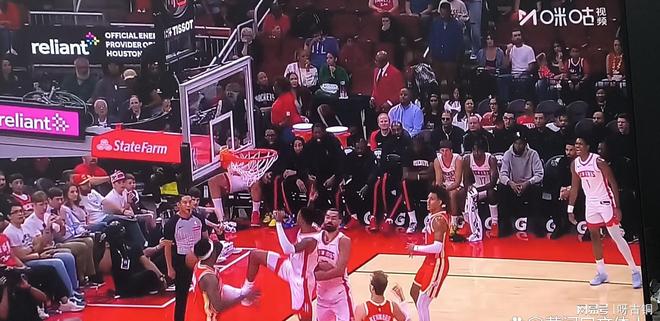 火箭客场击败老鹰，豪取六连胜