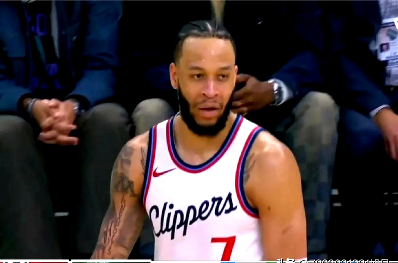 雄鹿不敌快船，遭遇三连败