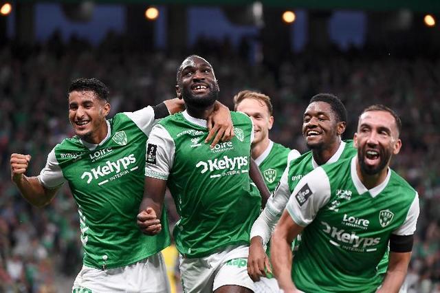 圣埃蒂安主场获胜，积分榜上升